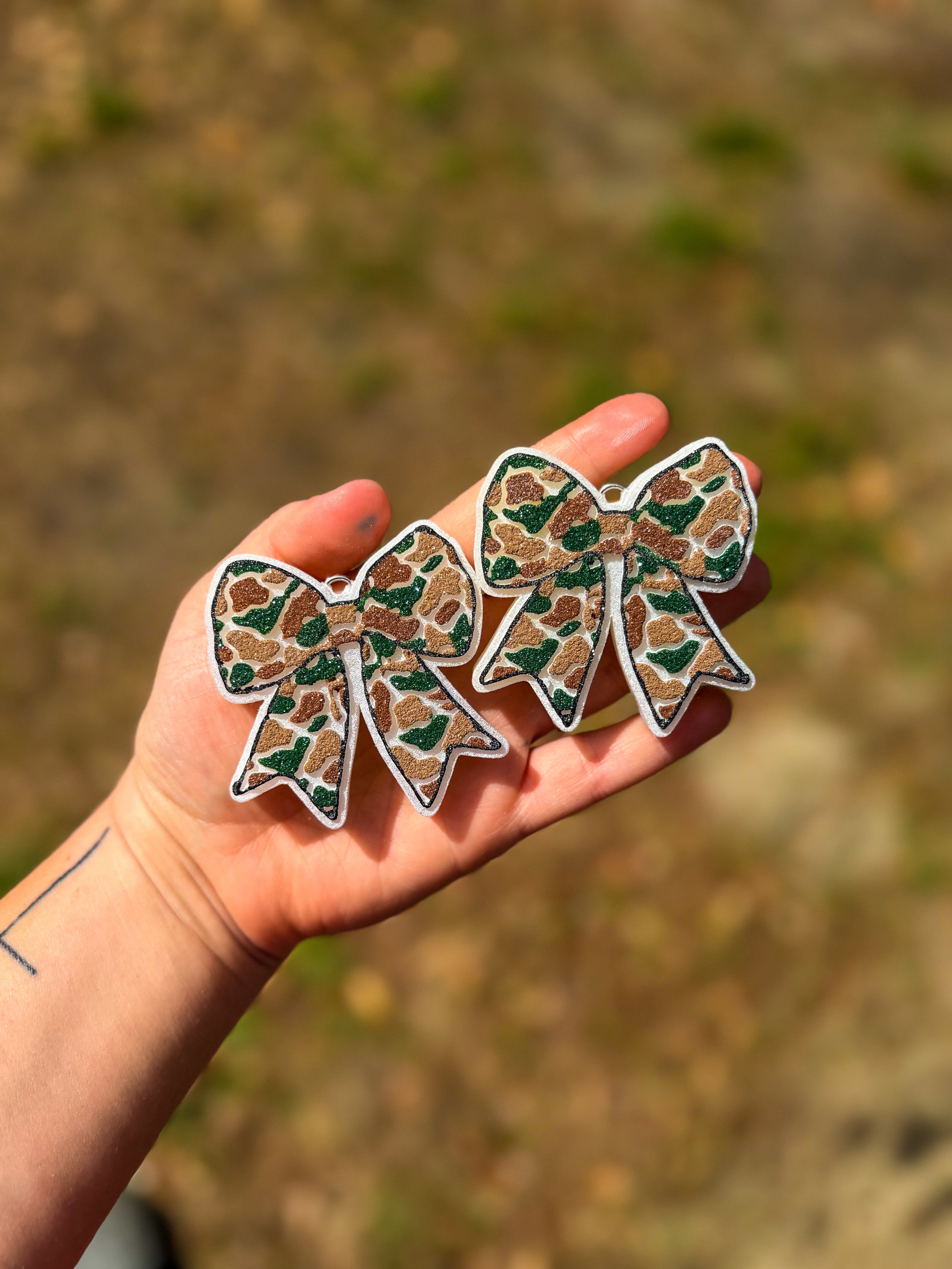 Camo Bow Vent Clips - American Honey