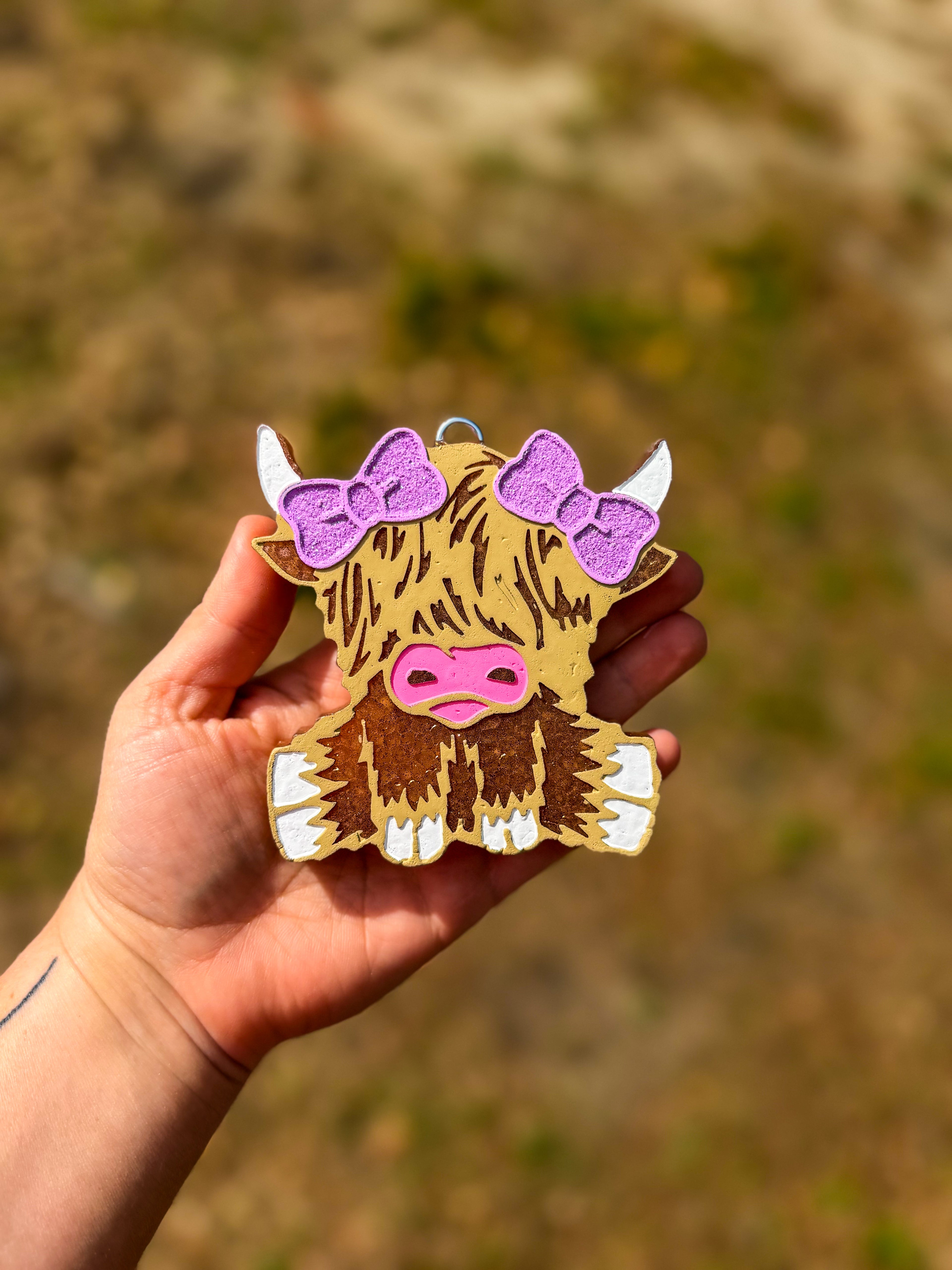 Highland Cow - Blue Hawaiian